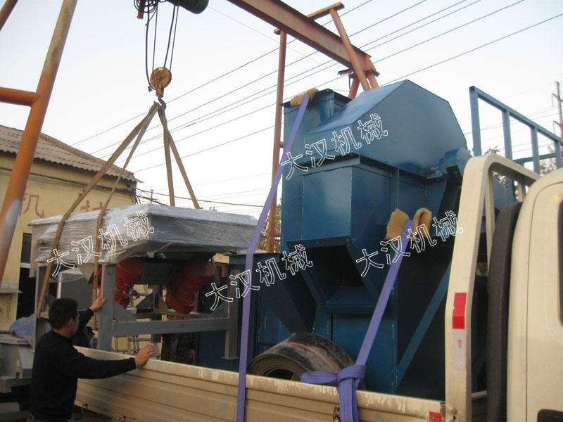 直線篩、斗式提升機發(fā)貨圖